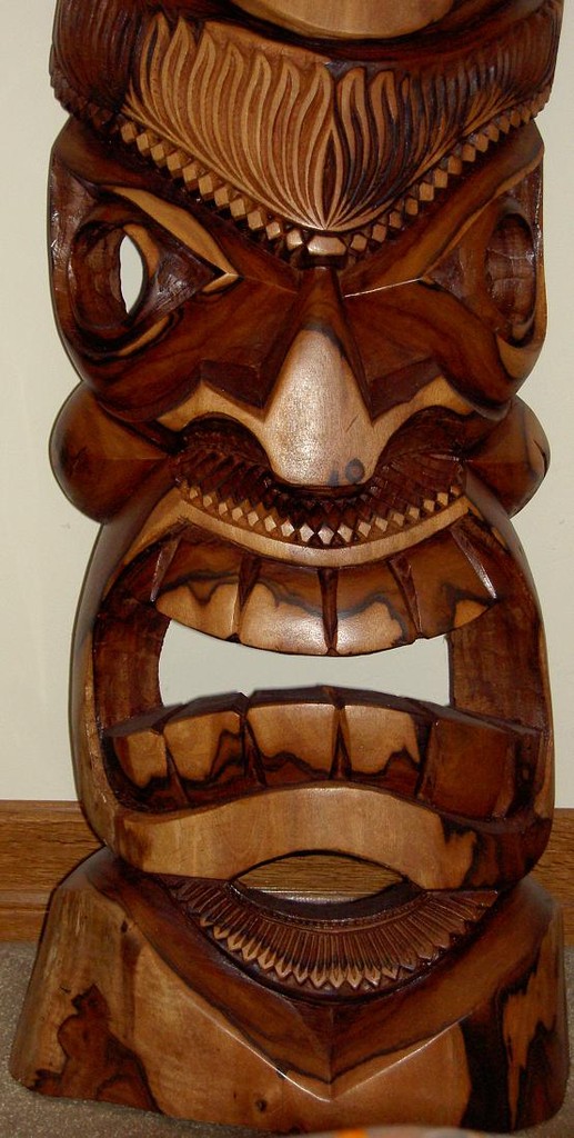 my tiki bottom
Closeup of bottom of THE tiki.  I really like this.